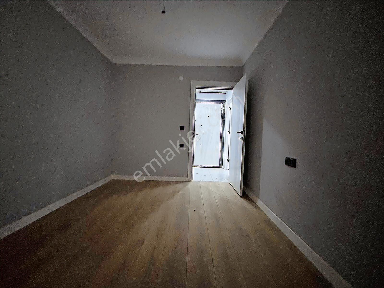 İstasyonda Marmaraya 5dk 2+1 Bahçe Katı - Görsel 6