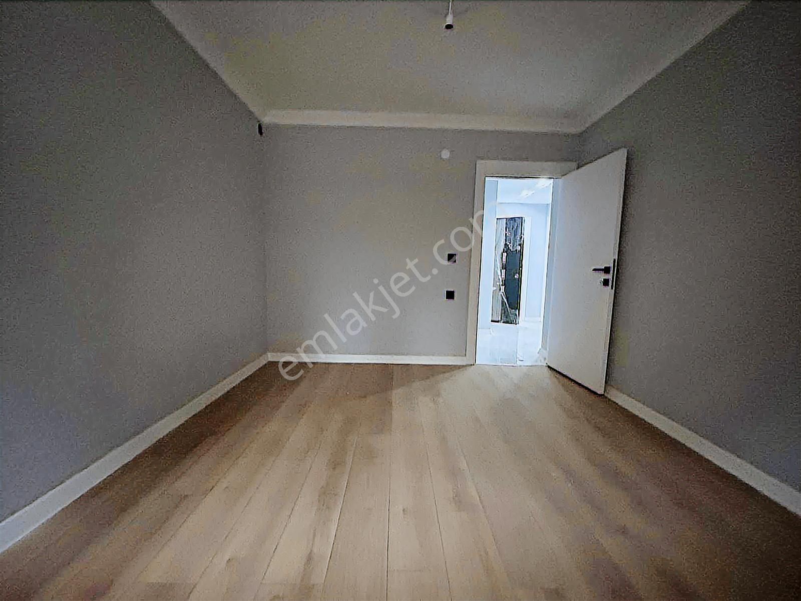 İstasyonda Marmaraya 5dk 2+1 Bahçe Katı - Görsel 18