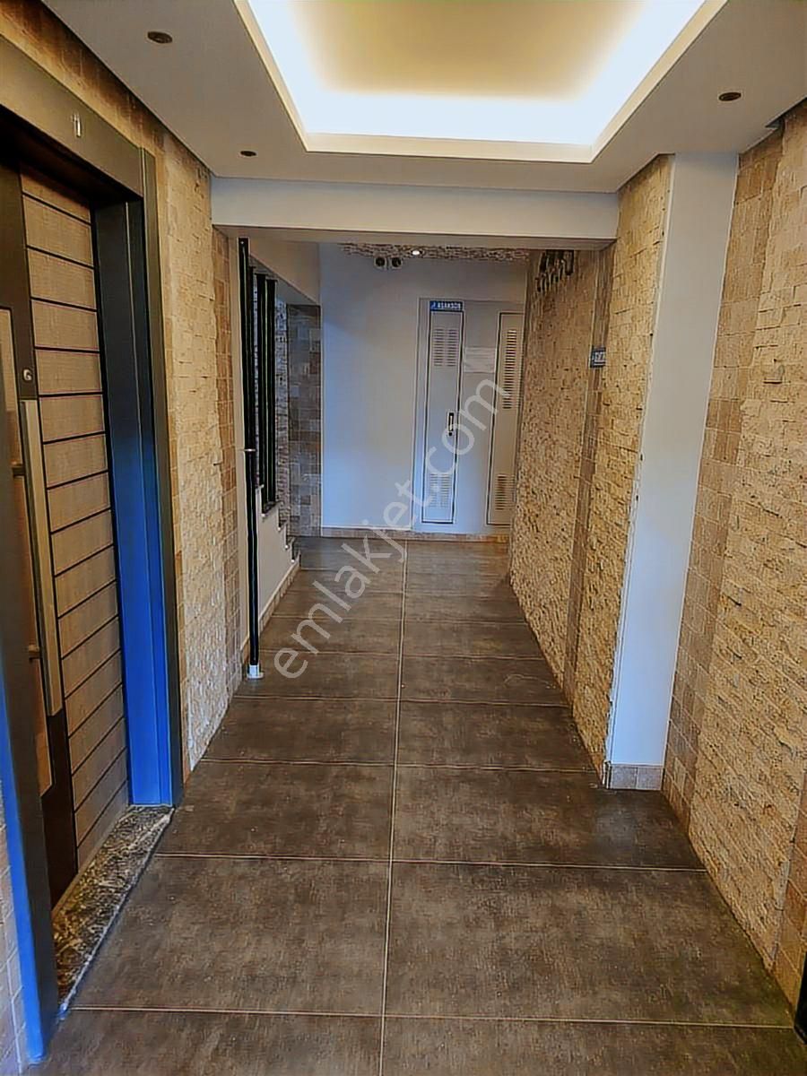 Üsküdar 130m2 Müstakil Bahçeli Satılık 2+1 Sıfır Düz Giriş - Görsel 7