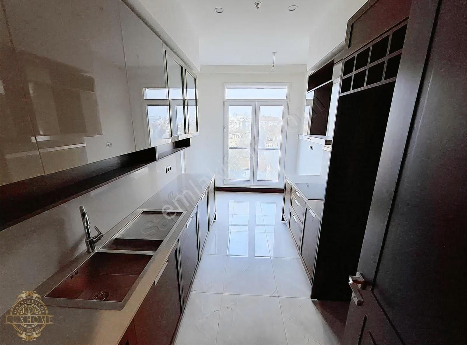 Polat Piyalepaşa'da Kaçırılmayacak Sıfır 3+1 Daire - Görsel 27