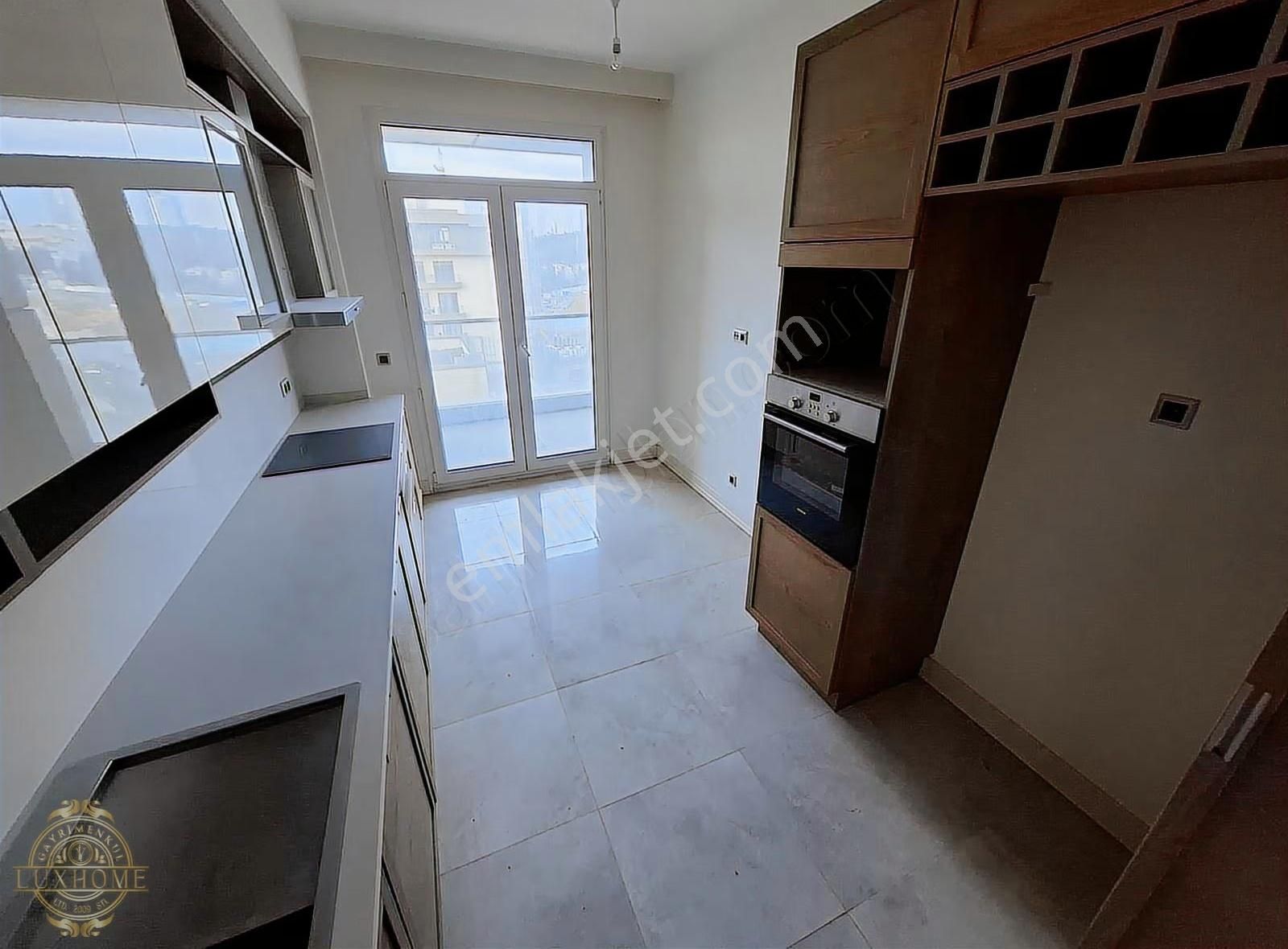 Polat Piyalepaşa'da Sıfır Geniş Ve Prestijli 3+1 Daire - Görsel 24