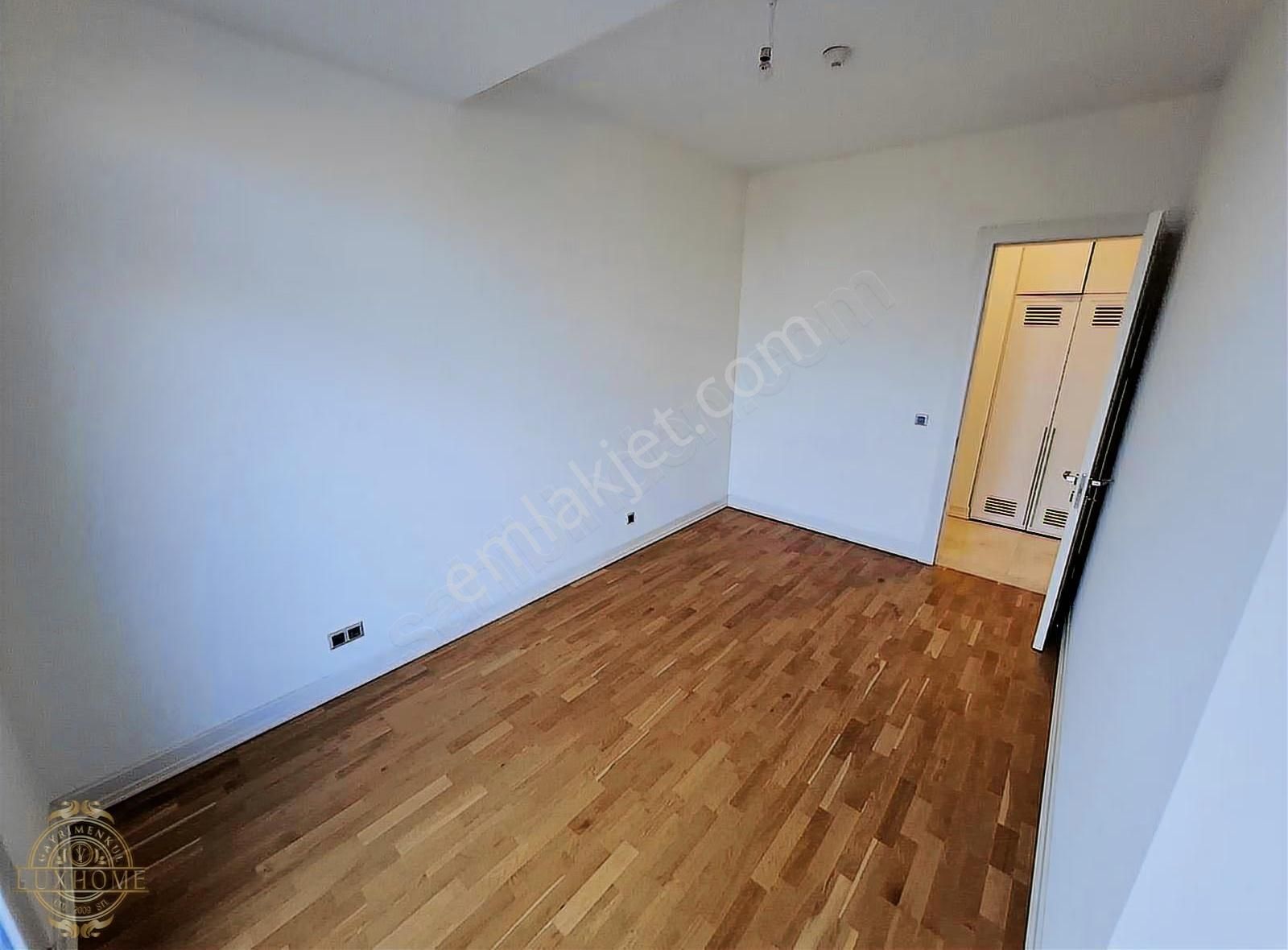 Polat Piyalepaşa'da Sıfır Geniş Ve Prestijli 3+1 Daire - Görsel 3