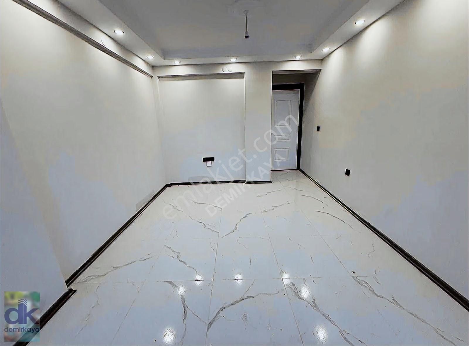 71 Evler Mahallesi Gelişen Bölgede Yatırımlık 2+0 Daire - Görsel 6