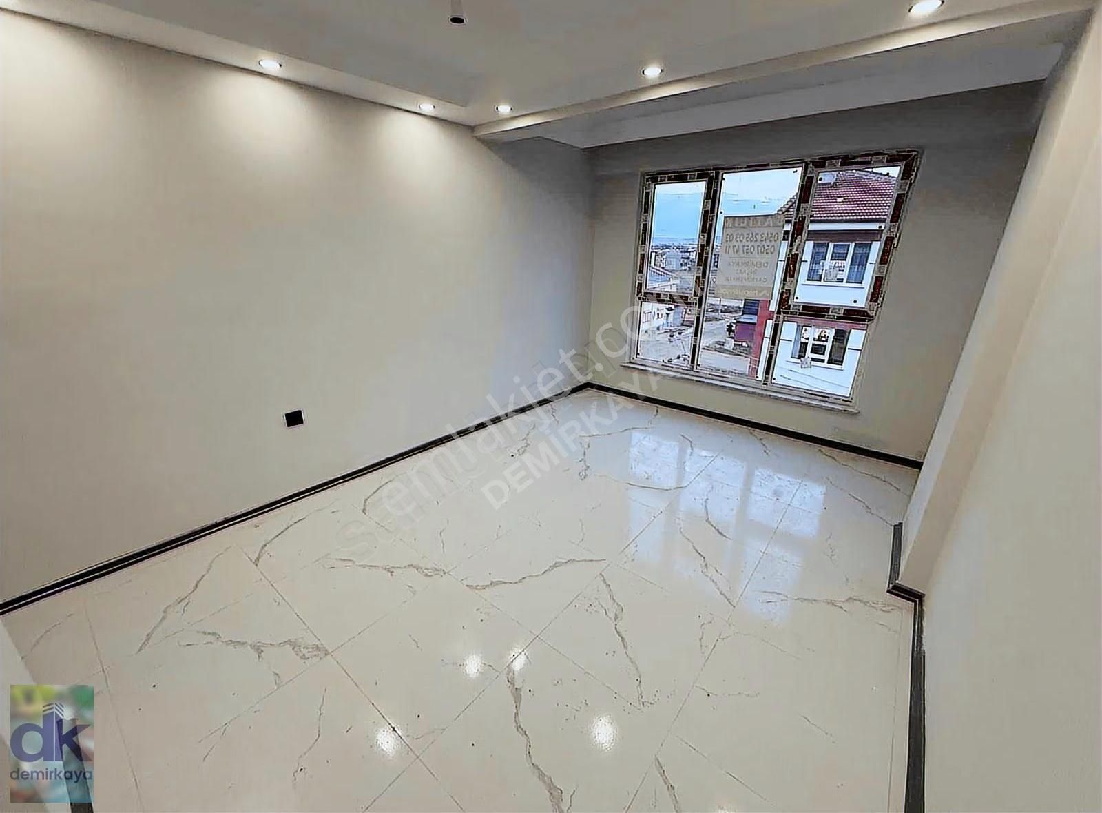 71 Evler Mahallesi Gelişen Bölgede Yatırımlık 2+0 Daire - Görsel 16