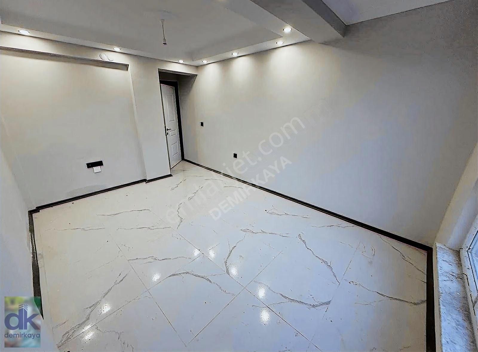 71 Evler Mahallesi Gelişen Bölgede Yatırımlık 2+0 Daire - Görsel 2