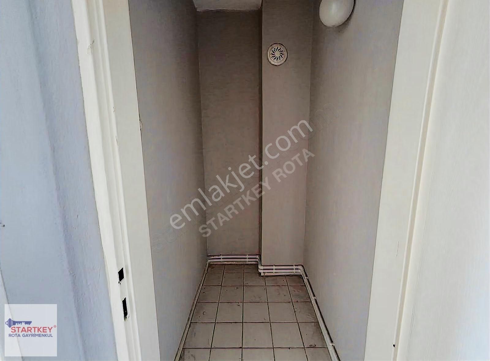 Çiğli Evka 5 'de Merkezi Konumda Ara Kat Kiralık 3+1 Daire - Görsel 29