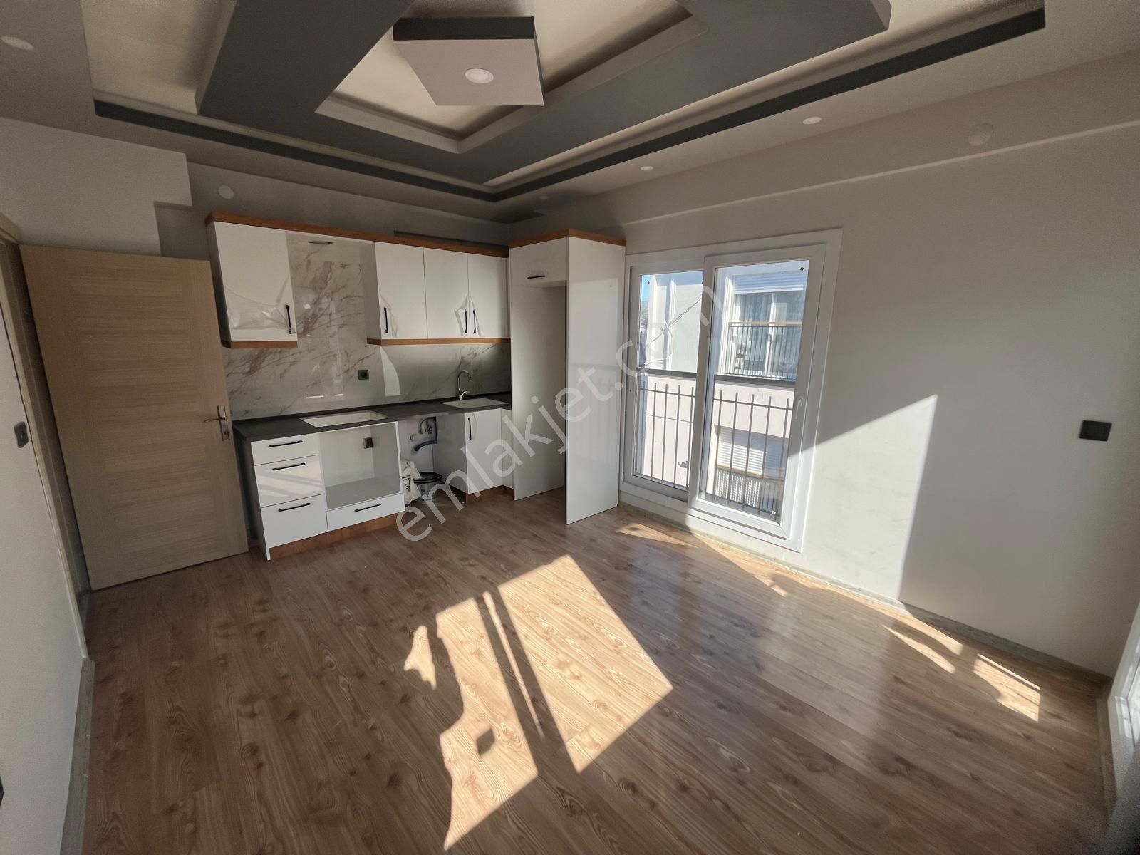 Kuşadası Davutlar’da Havuzlu Sitede Satılık - Görsel 7