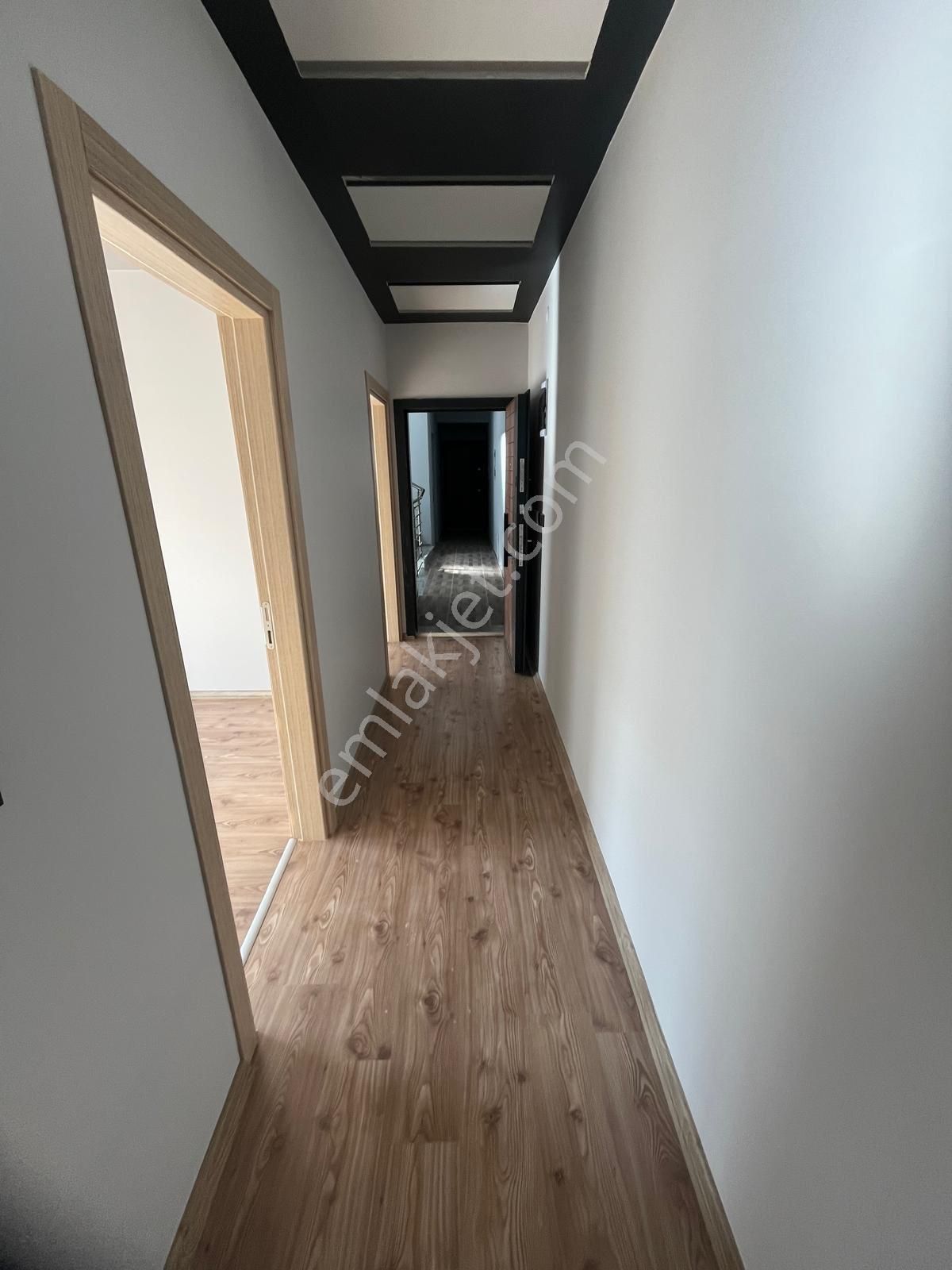 Kuşadası Davutlar’da Havuzlu Sitede Satılık - Görsel 12