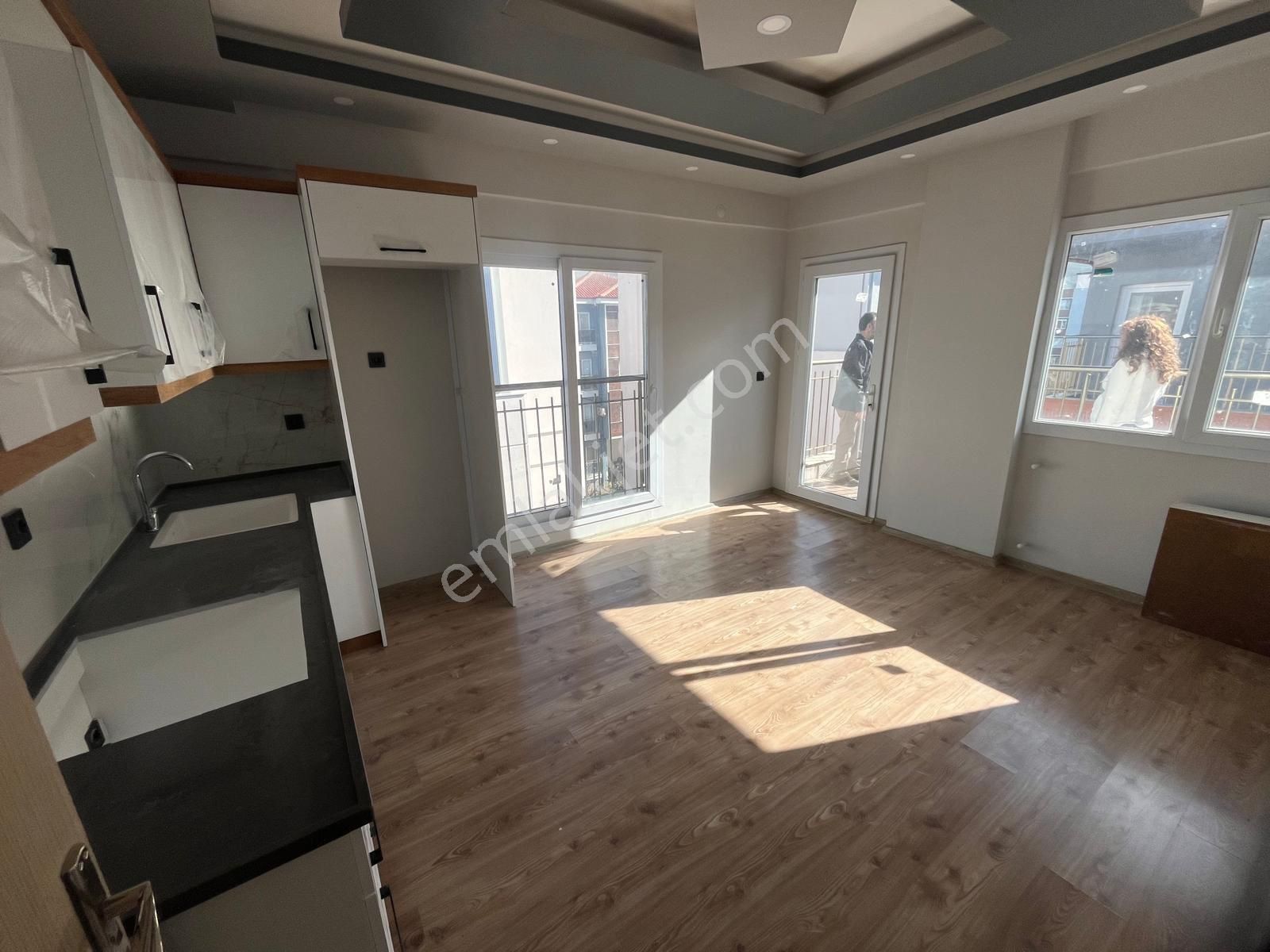 Kuşadası Davutlar’da Havuzlu Sitede Satılık - Görsel 11