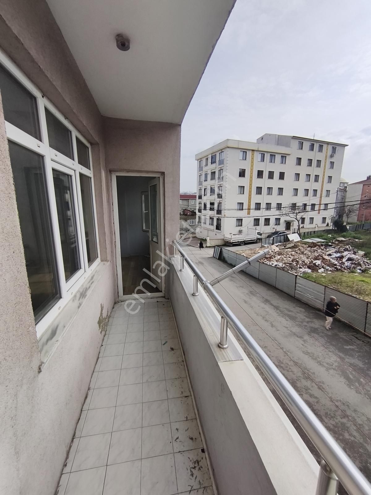 Koru Emlaktan Kiralık 2+1 120 M2 Çift Balkonlu,çift Wcli Daire - Görsel 4