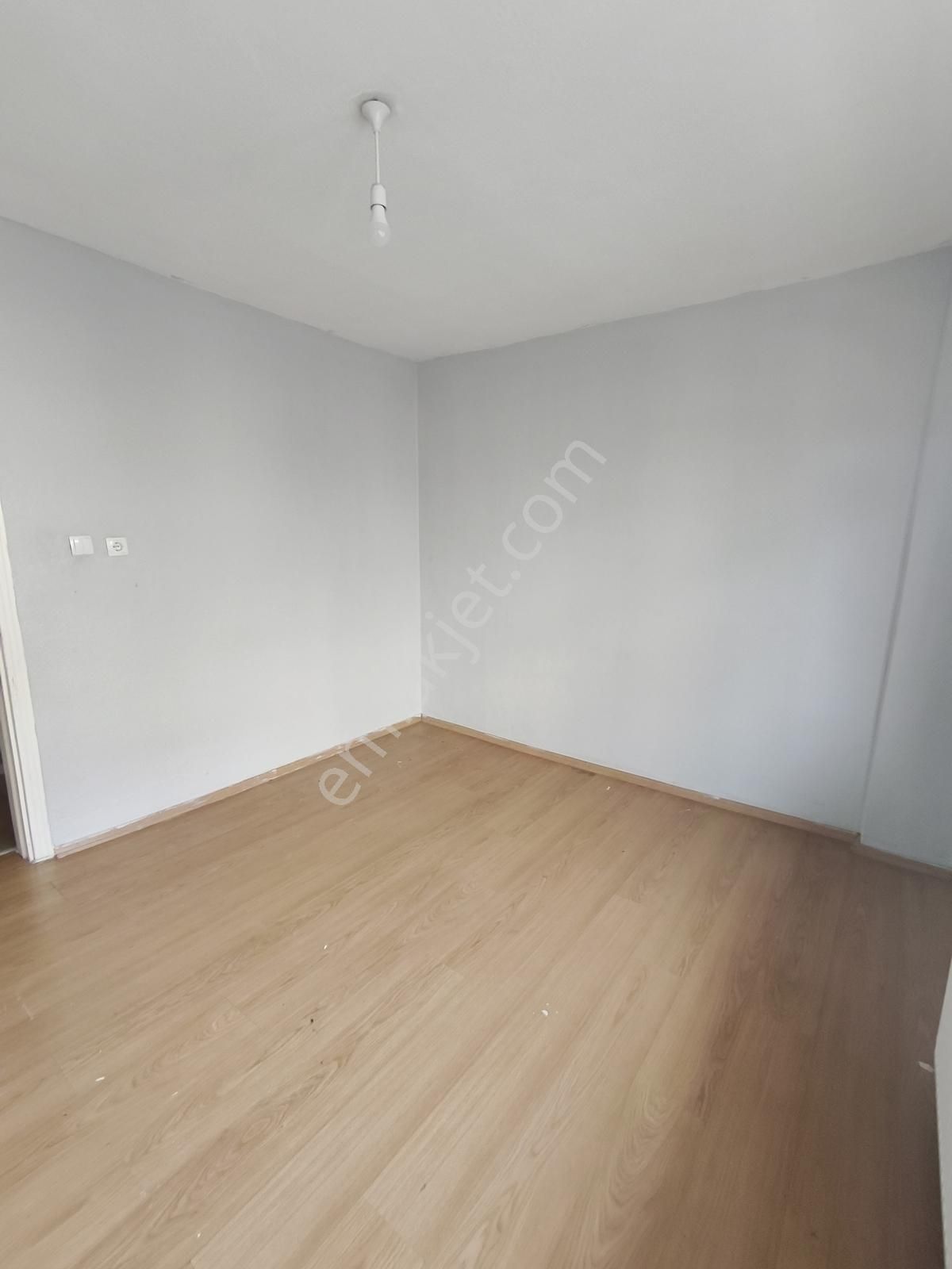 Koru Emlaktan Kiralık 2+1 120 M2 Çift Balkonlu,çift Wcli Daire - Görsel 13
