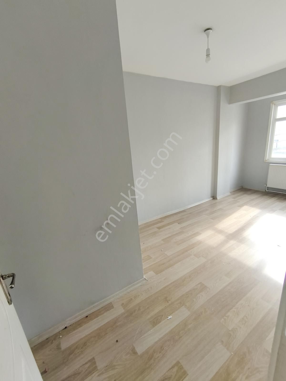 Koru Emlaktan Kiralık 2+1 120 M2 Çift Balkonlu,çift Wcli Daire - Görsel 8
