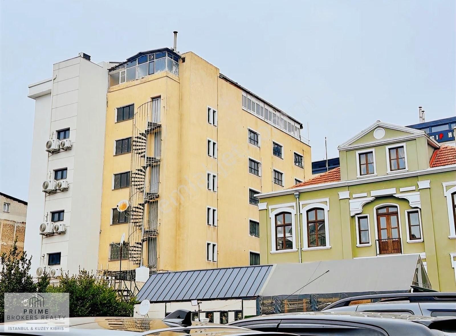 Bakırköy İstanbul Caddesinde Satılık Ticaret İmarlı Bina Arsası - Görsel 5