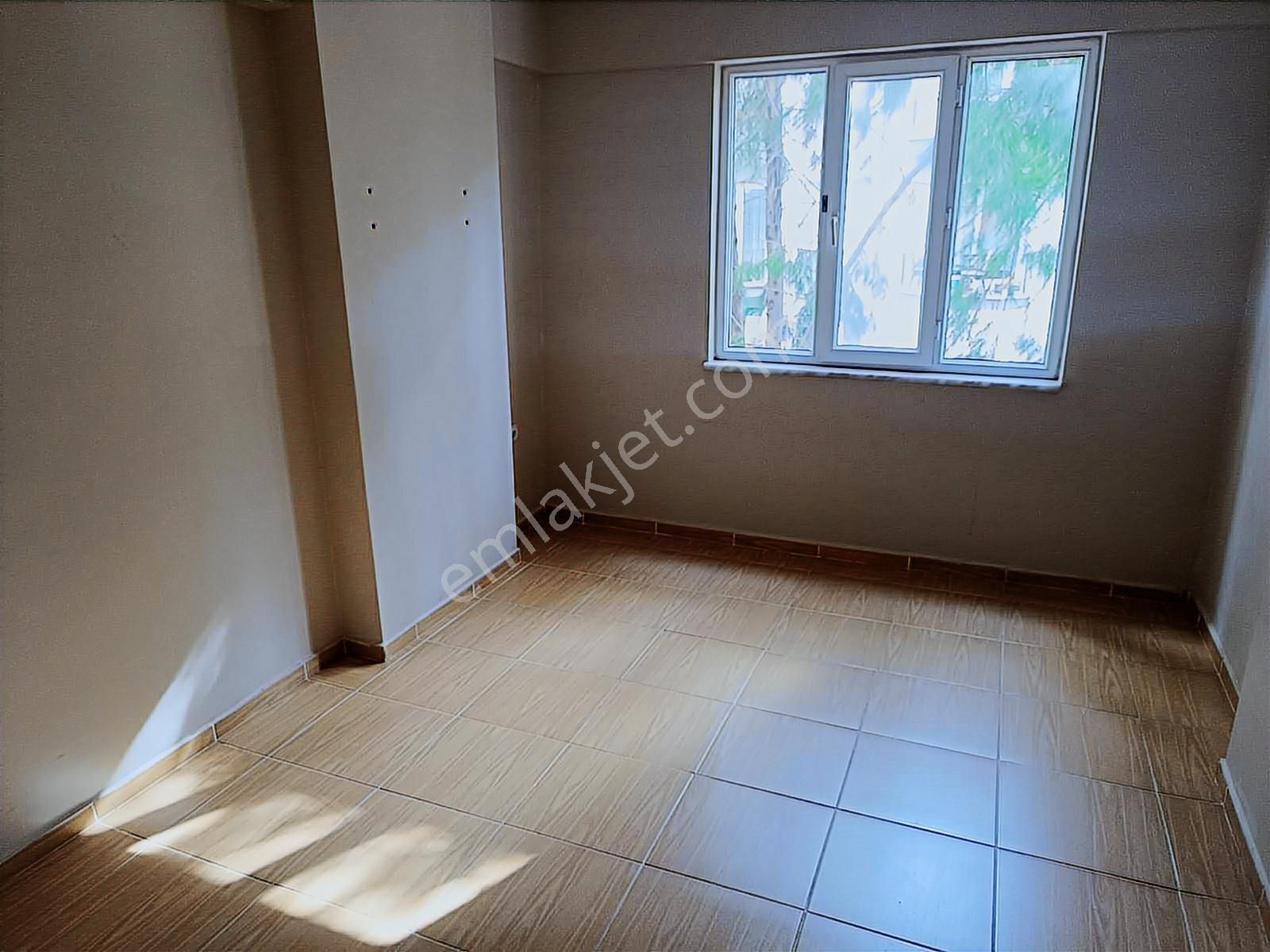Kuşadası Merkezi Konum 3+1 Çarşı Pazar Okul Yani Kiralık Daire - Görsel 22