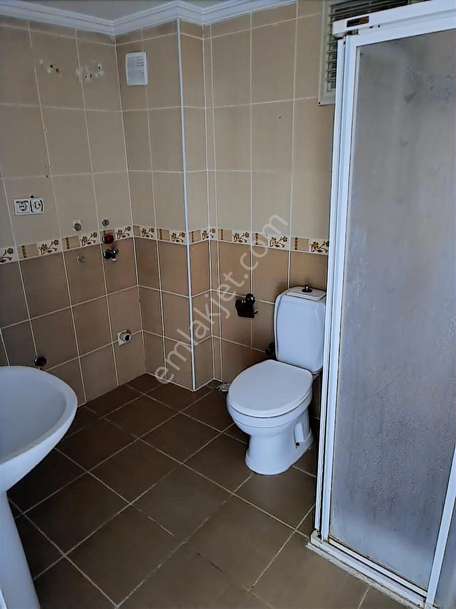 Kuşadası Merkezi Konum 3+1 Çarşı Pazar Okul Yani Kiralık Daire - Görsel 10
