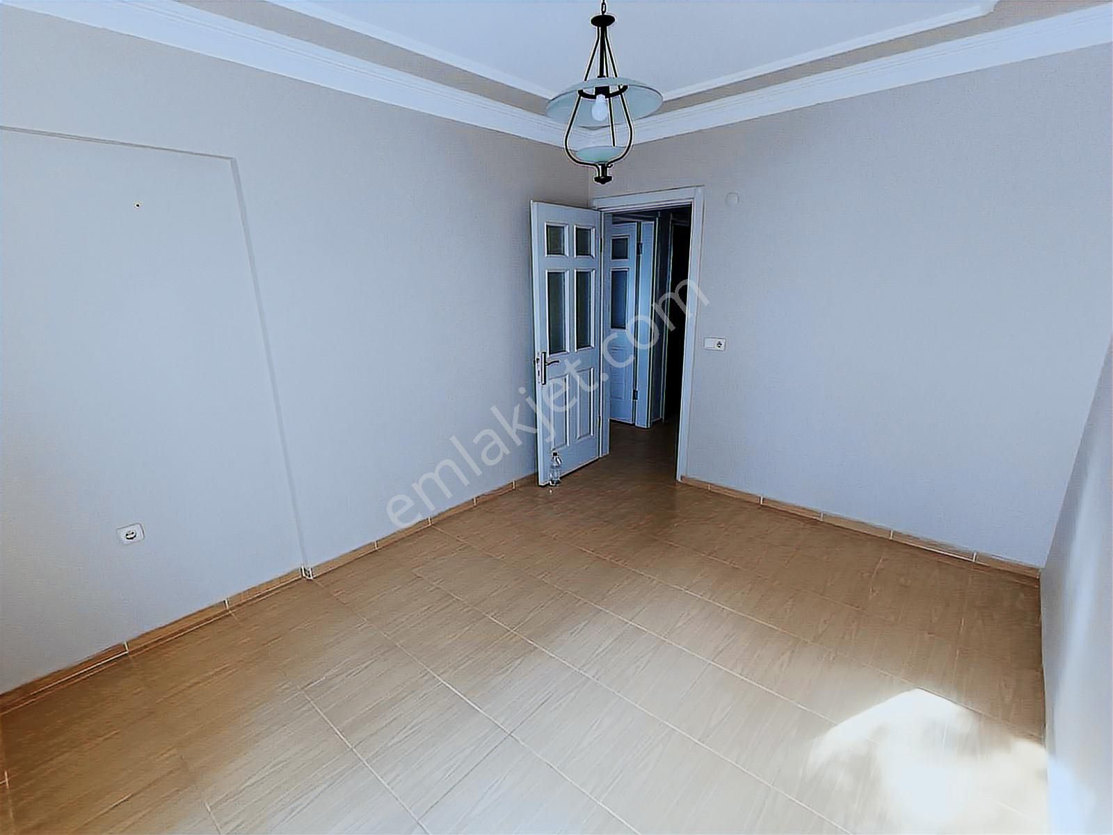 Kuşadası Merkezi Konum 3+1 Çarşı Pazar Okul Yani Kiralık Daire - Görsel 17