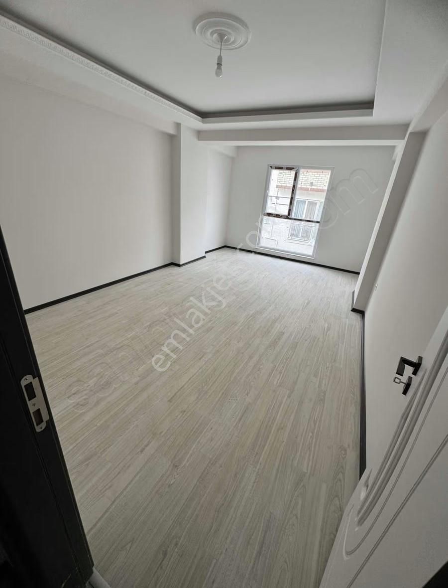 Barbaros Mah. 2+1 Dublex Cadde Üstü - Görsel 8