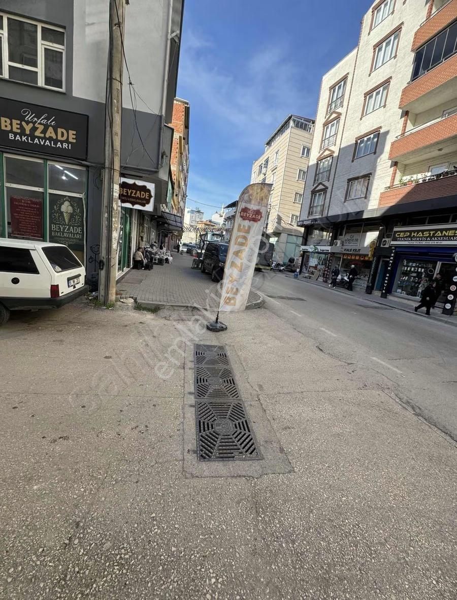 Cumhuriyet Caddesine 2 Dükkan Yanyana - Görsel 6