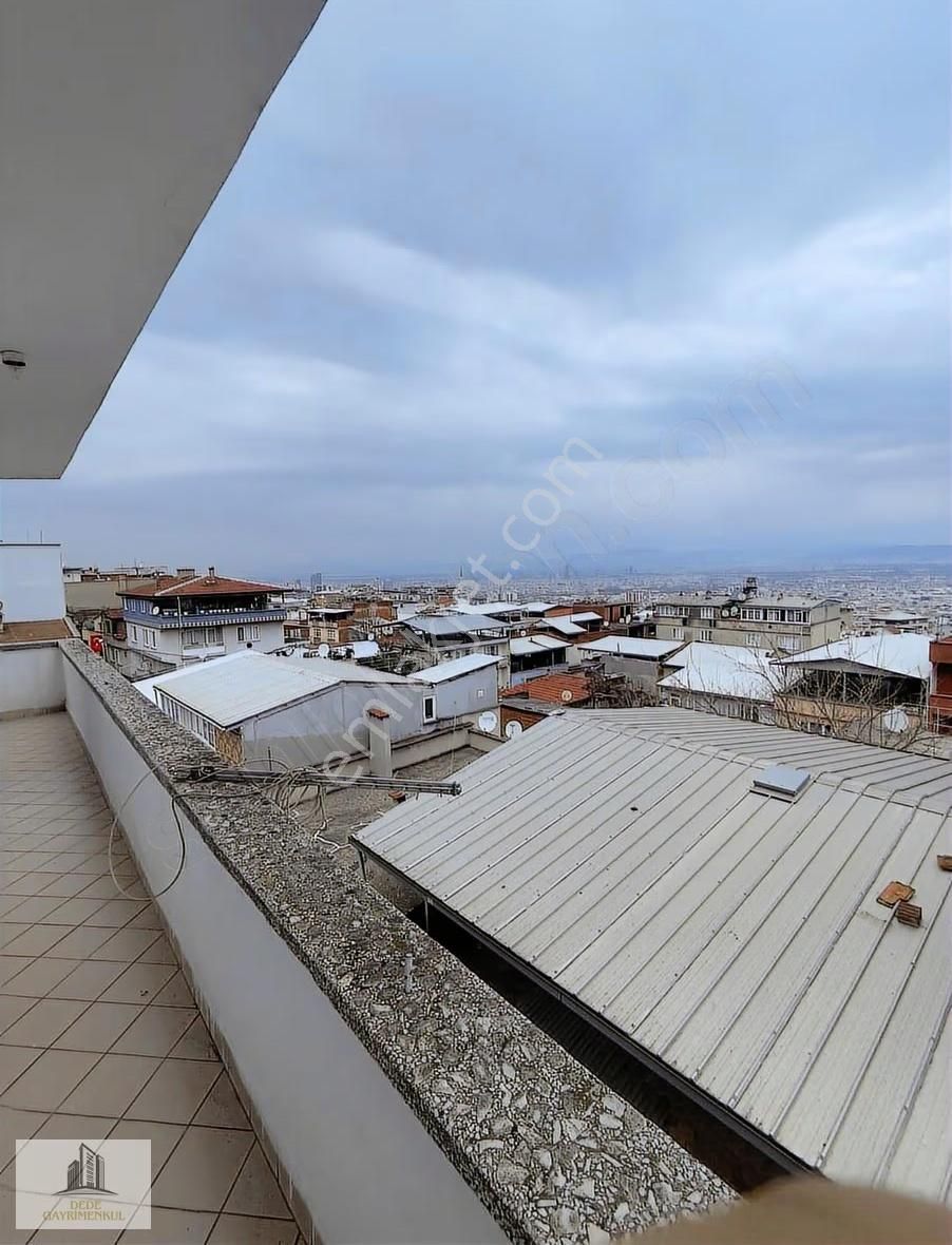 Yeşilyayla Mahalesinde Kiralık 2+1 Daire - Görsel 5