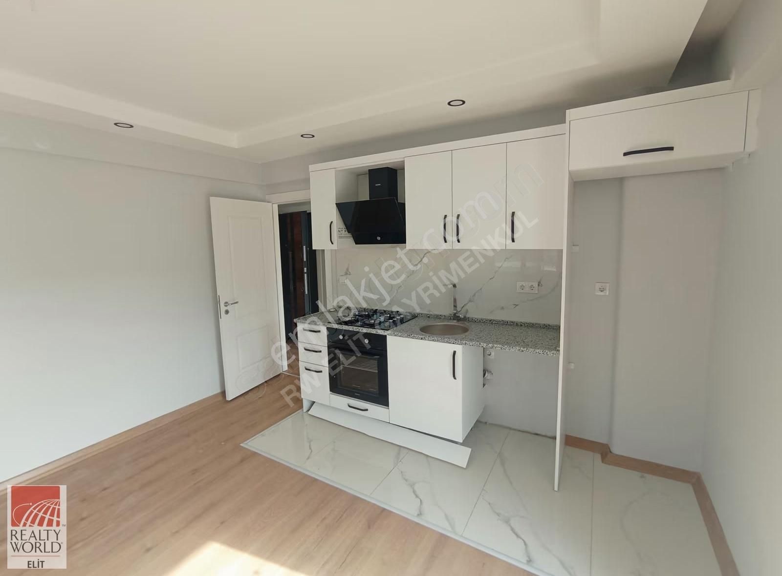 Merkezi Konumda Havuzlu Site İçinde 2+1 Kiralık Daire - Görsel 5