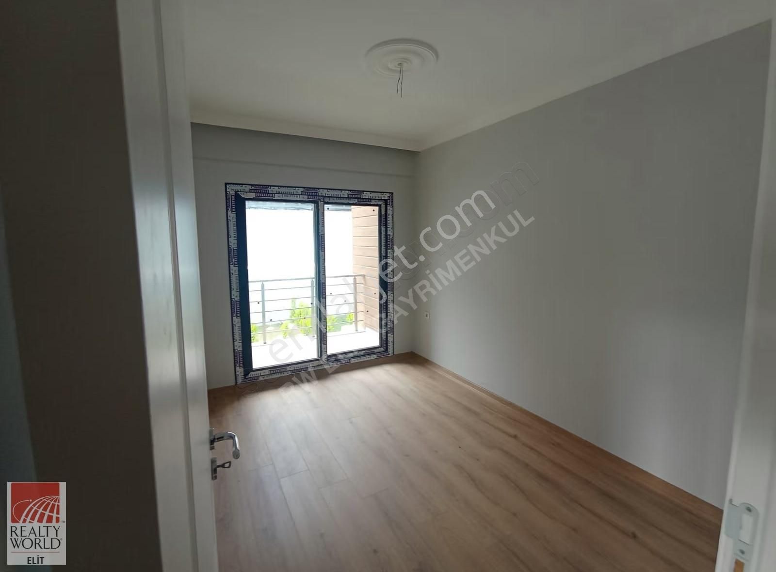 Merkezi Konumda Havuzlu Site İçinde 2+1 Kiralık Daire - Görsel 6