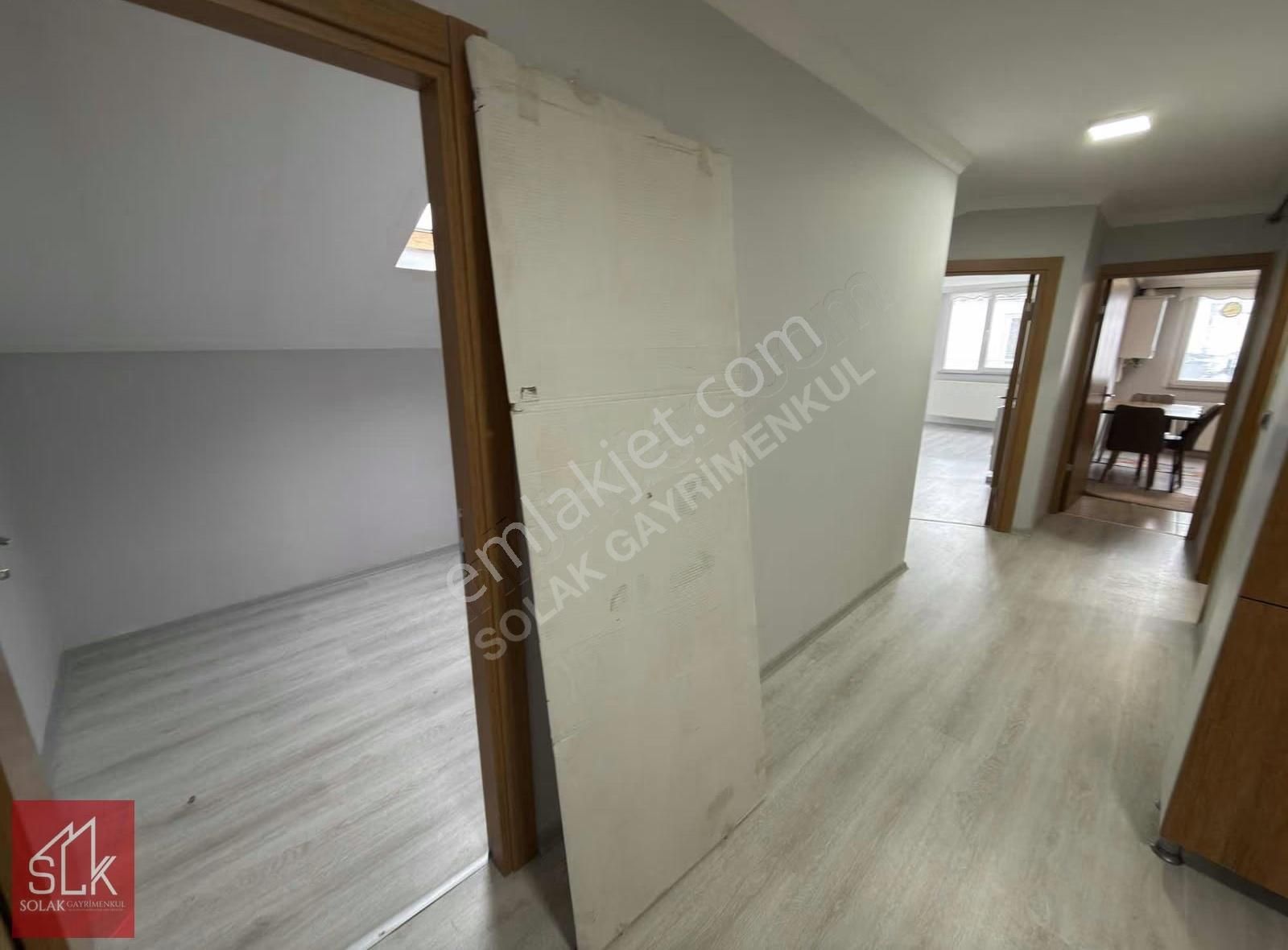 Pendik Gözdağı Sitesi'nde Teraslı Geniş Kapalı Mutfak 2+1 Daire