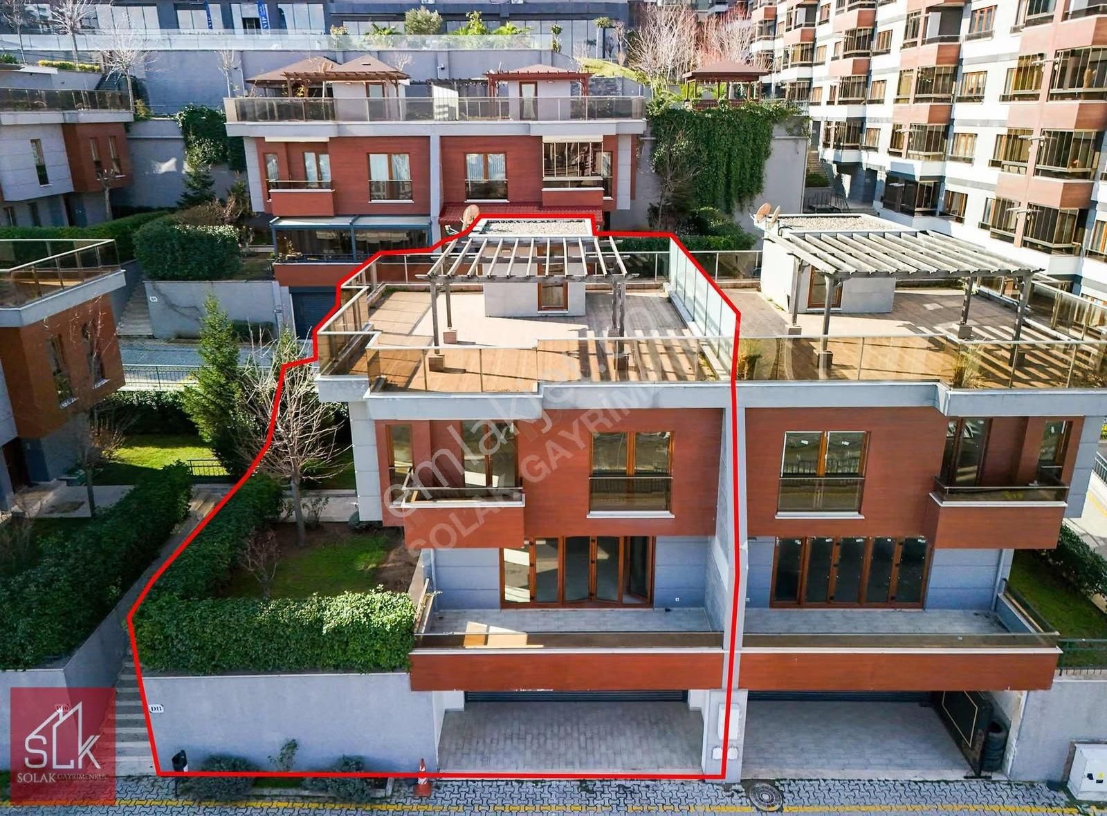 Cenk Atalay Solak'tan Vip Kurtköy Sitesi'nde Satılık 4+1 Villa