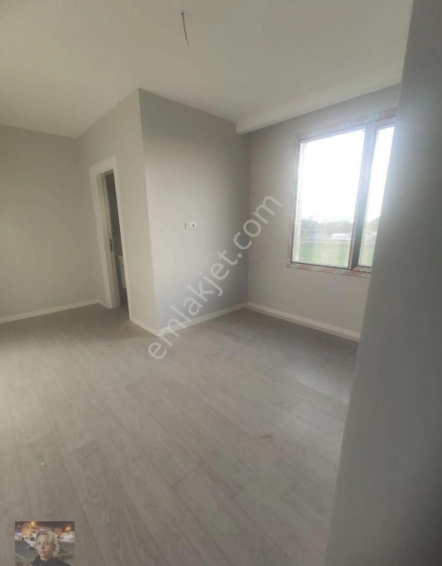 Büşra Gayrimenkulden Yeni Mah Satılık Daire 3+1 Kat 3 Ebeveyin Banyolu 105m2 İskanlı - Görsel 8