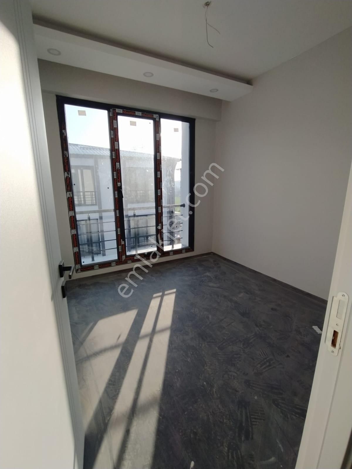 Büşra Gayrimenkulden Site İçinde Satılık Sıfır Daire 2+1 Kat 3 Balkonlu 87m2 Açık Kapılı Otoparklı - Görsel 17