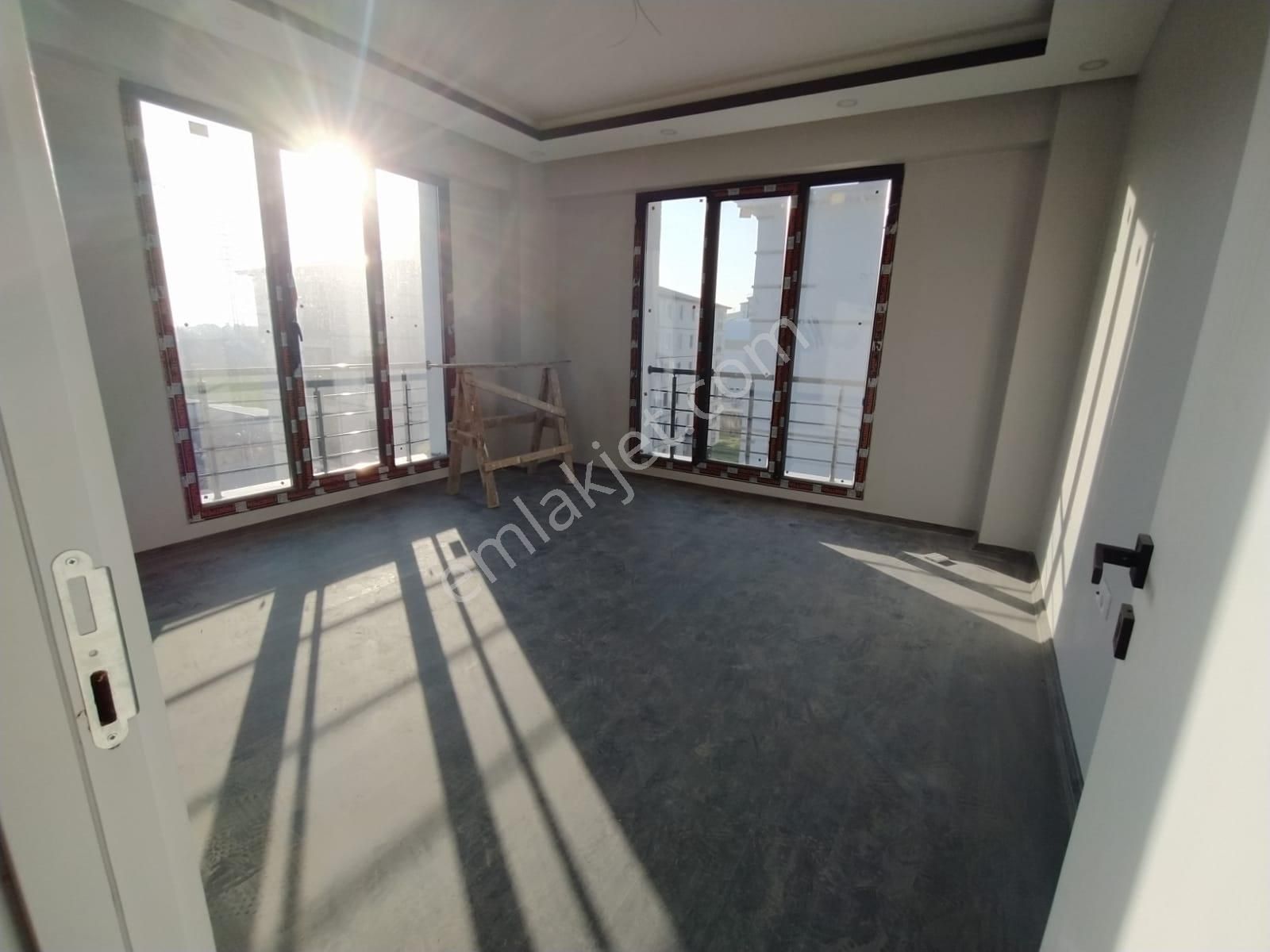 Büşra Gayrimenkulden Site İçinde Satılık Sıfır Daire 2+1 Kat 3 Balkonlu 87m2 Açık Kapılı Otoparklı - Görsel 25