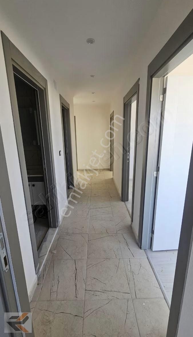 Orhangazıde Bulvar Ustu 3+1 Kapalı Mutfak - Görsel 4