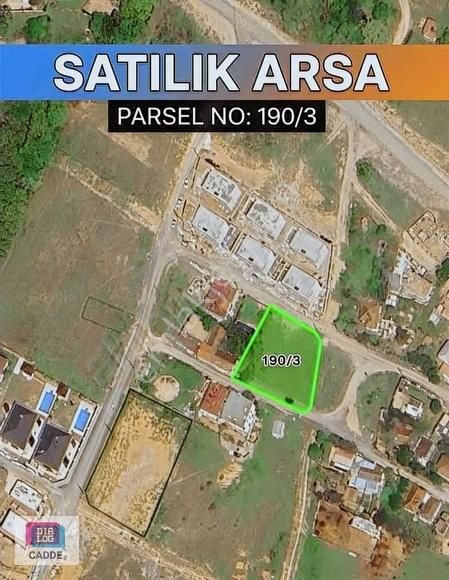 İstanbulun Seçkin Villa Bölgesi Tepeörende 1092 M² Satılık Arsa