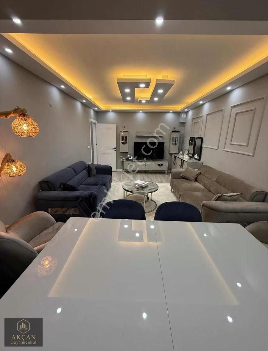 Akçandan Satılık Havuzlarda 2+1 Lüks Daire