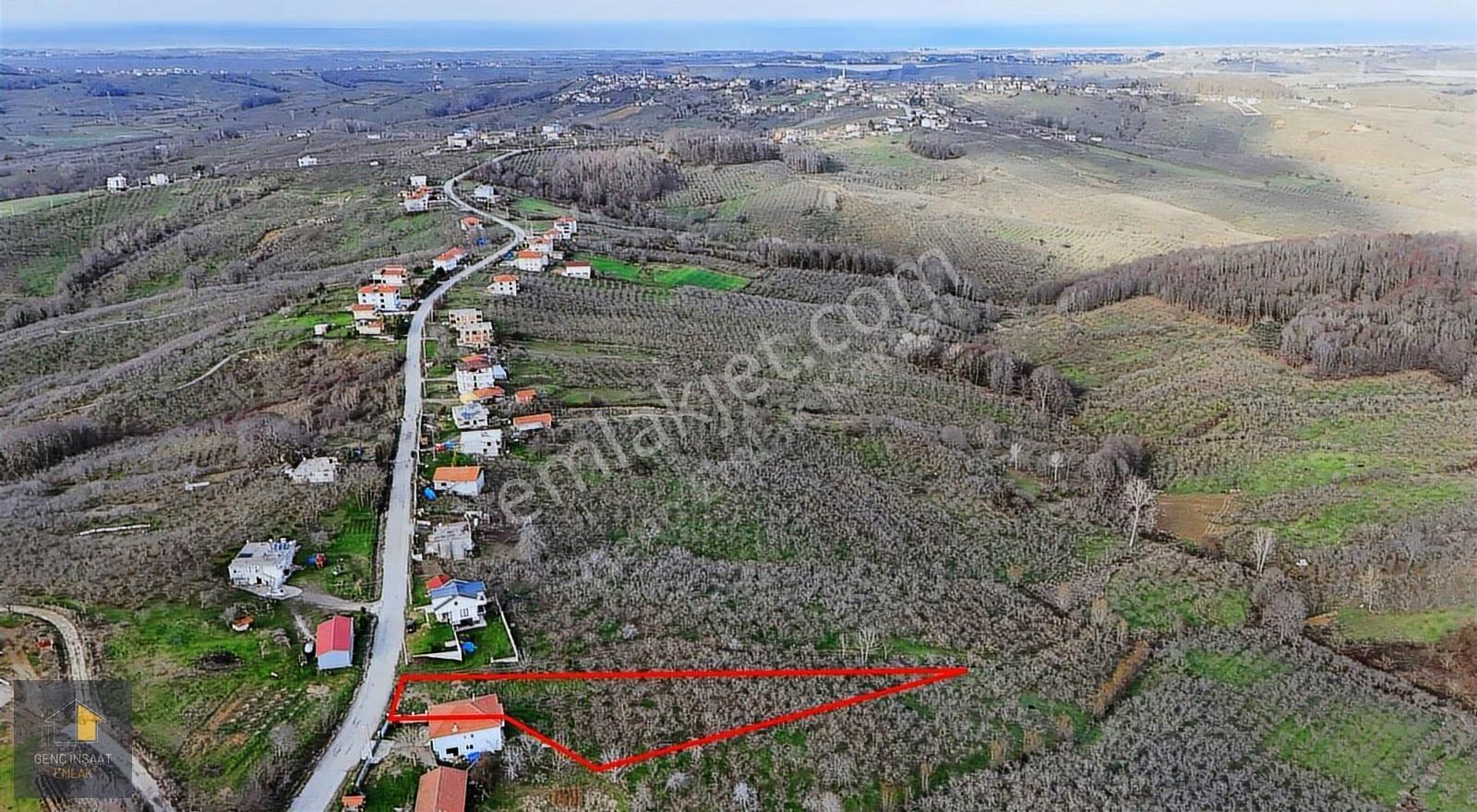 Karasu'da 2 Katlı Ev Yapımına Uygun 2.215 M² İmarlı Arsa