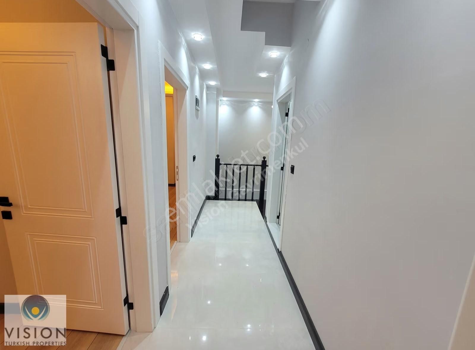 Didimde 3+1 Ön Cephe Geniş Bahçeli Otoparklı Villa - Görsel 4