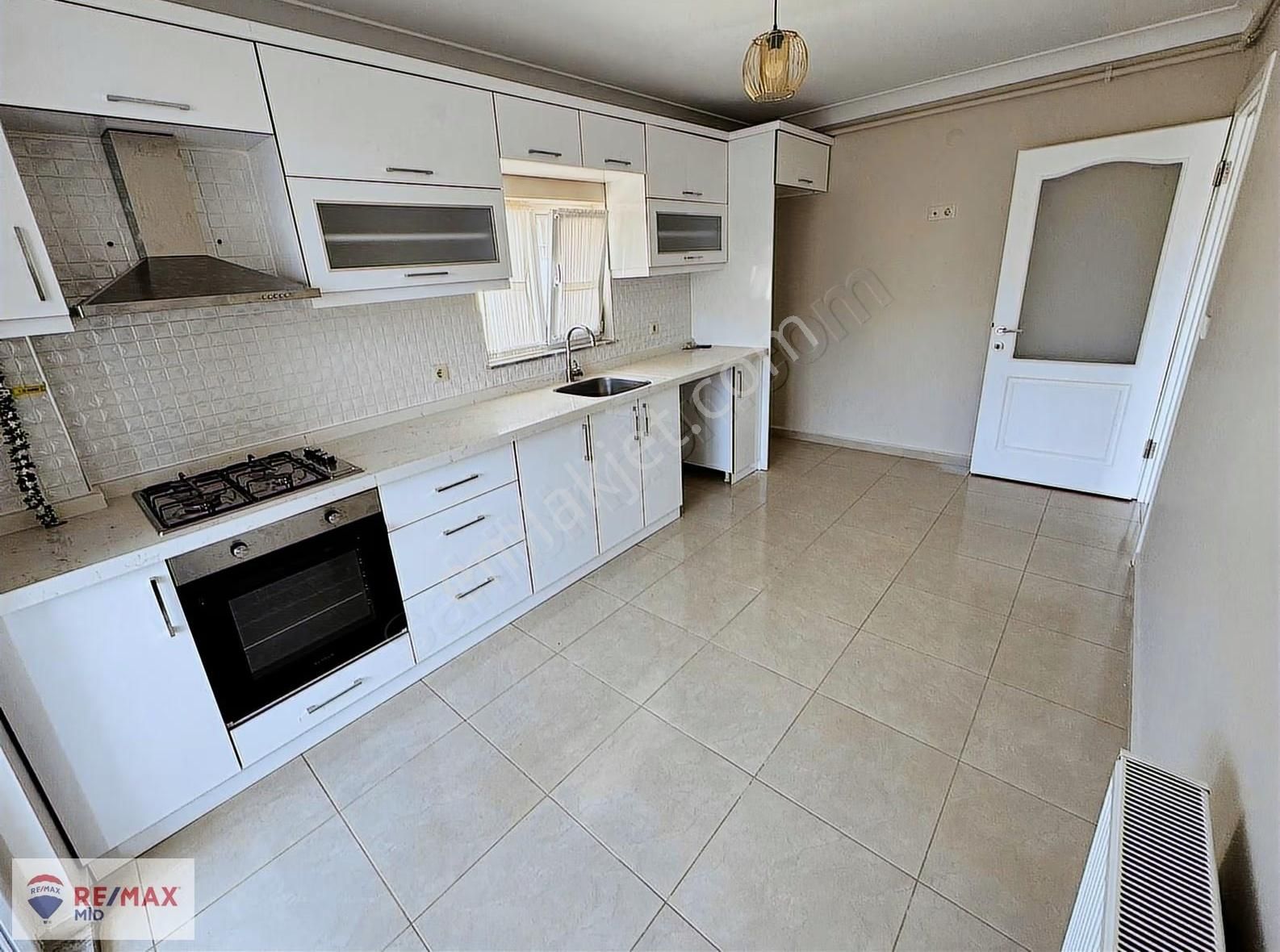 Remax Mid'den Çevre Yolunda Satılık 3+1 Daire - Görsel 17