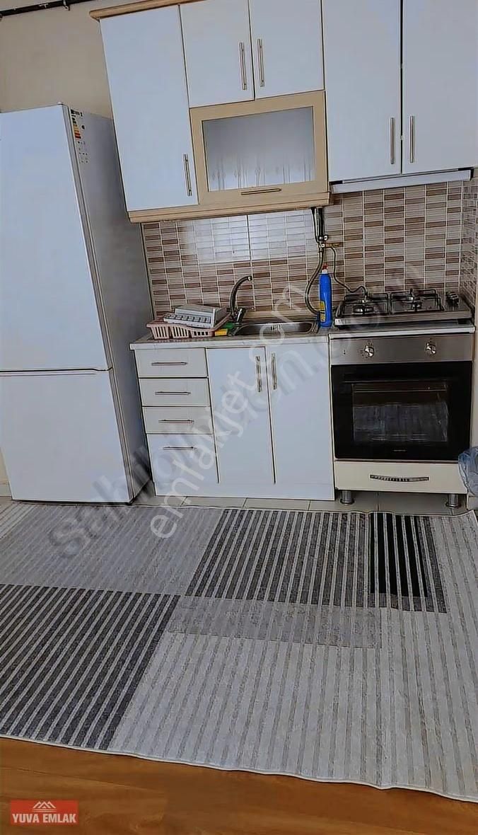 Kayaşehir De Kiralık Daire 1+1 Boş Eşyasız