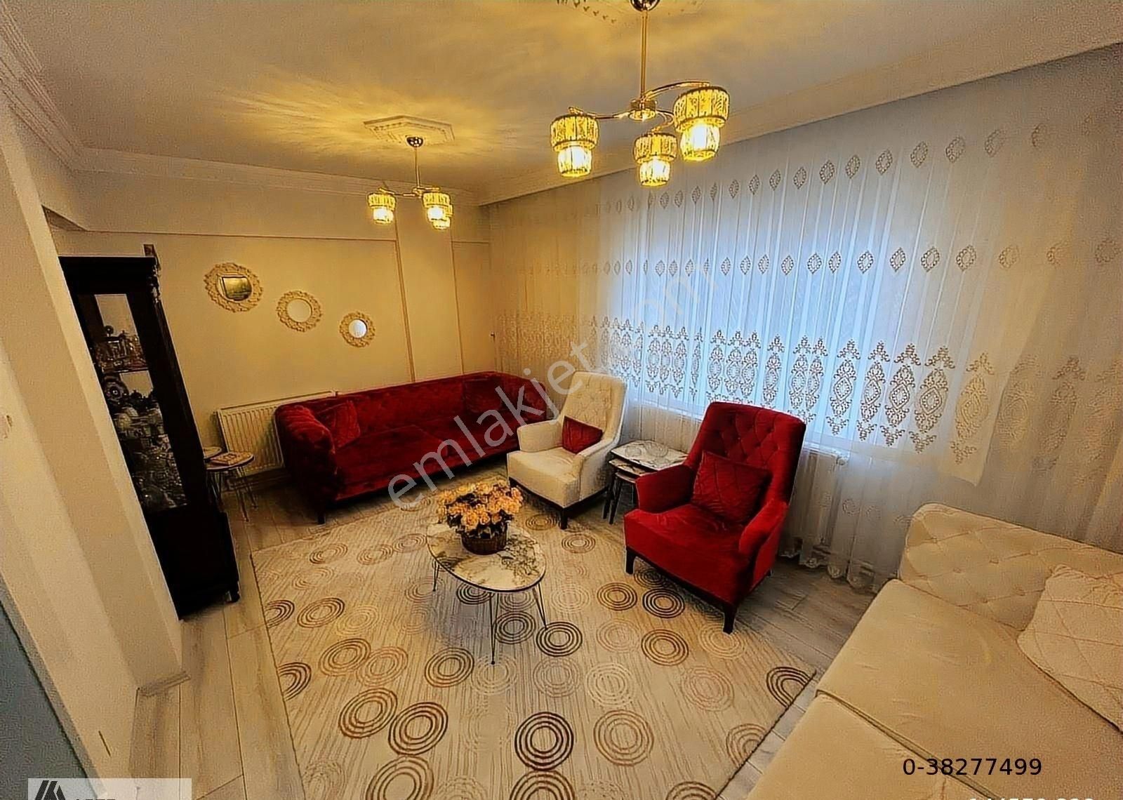 17 Eylül'de 90 M2 Masrafsız 2+1 Ara Kat Balkonlu Satılık Daire - Görsel 2