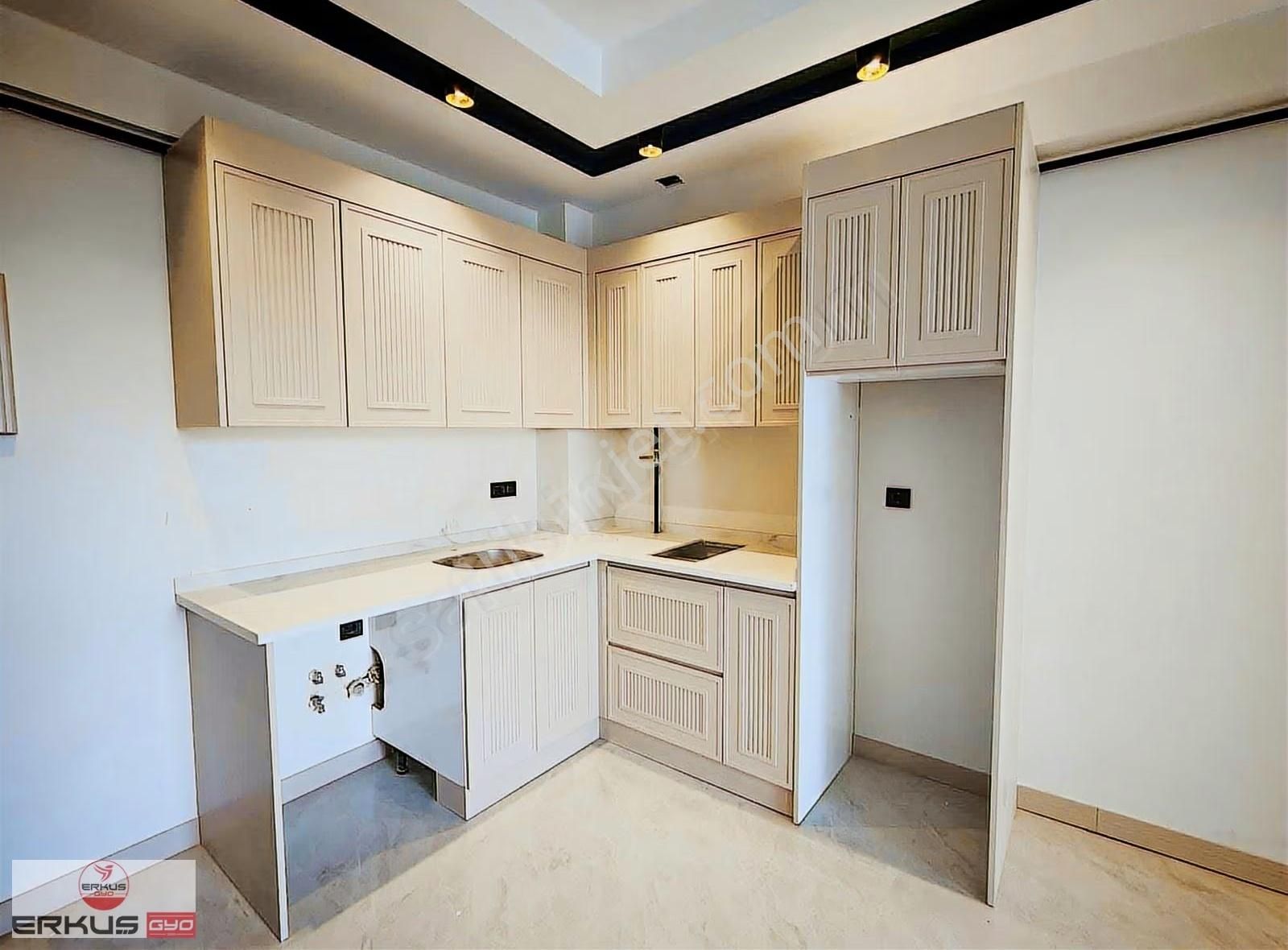 Erkuş Gyo Adalet Mah.mükemmel Konumda Satılık 1+1 Lüks Apartlar - Görsel 5