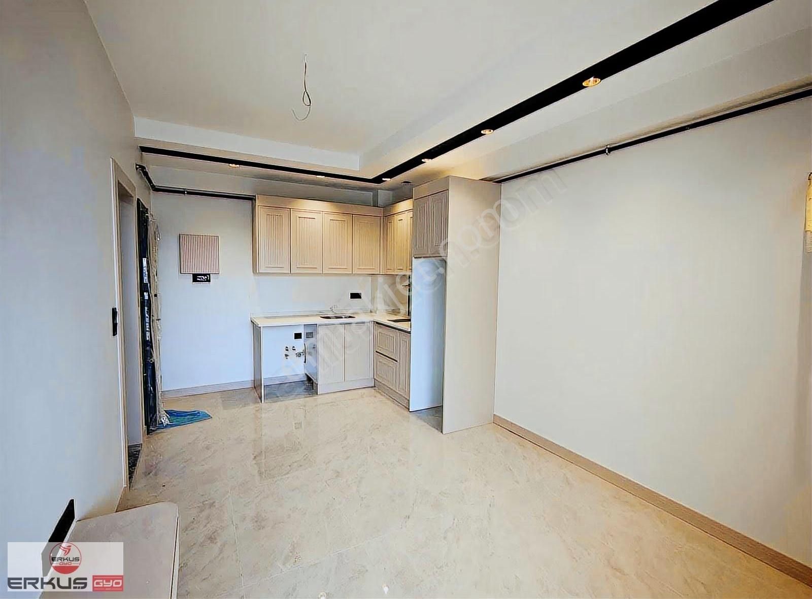 Erkuş Gyo Adalet Mah.mükemmel Konumda Satılık 1+1 Lüks Apartlar - Görsel 9