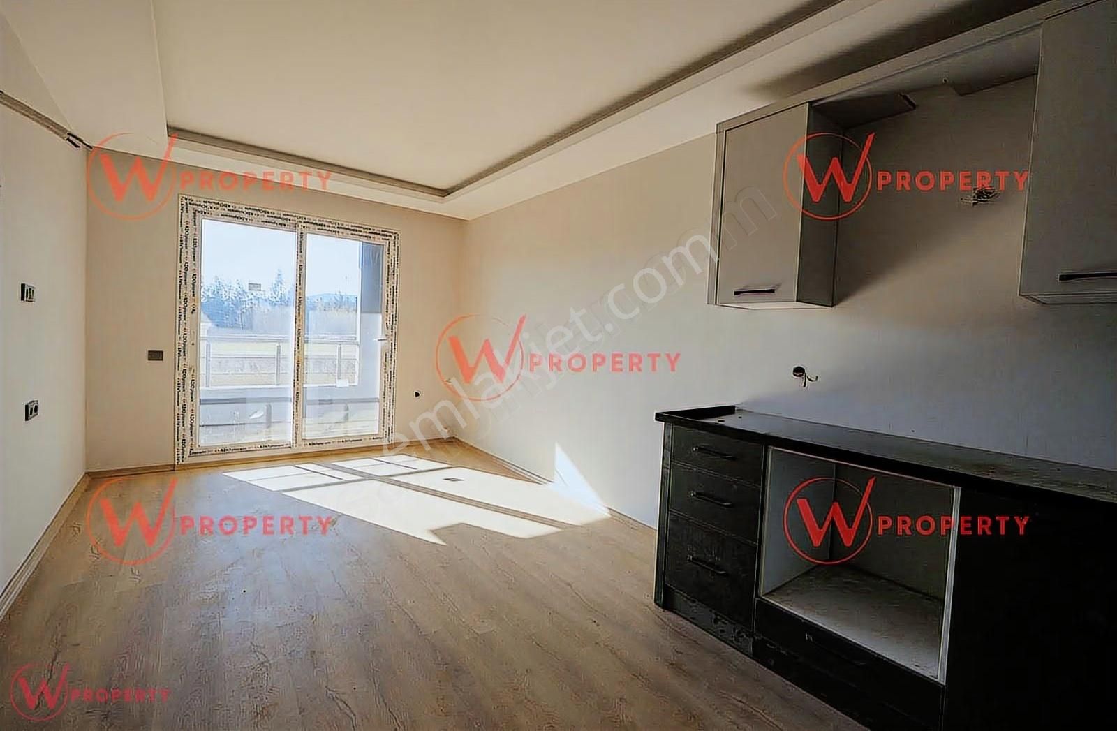 W Property Yeşilovacık'ta Havuzlu Site İçerisinde 2+1 - Görsel 5