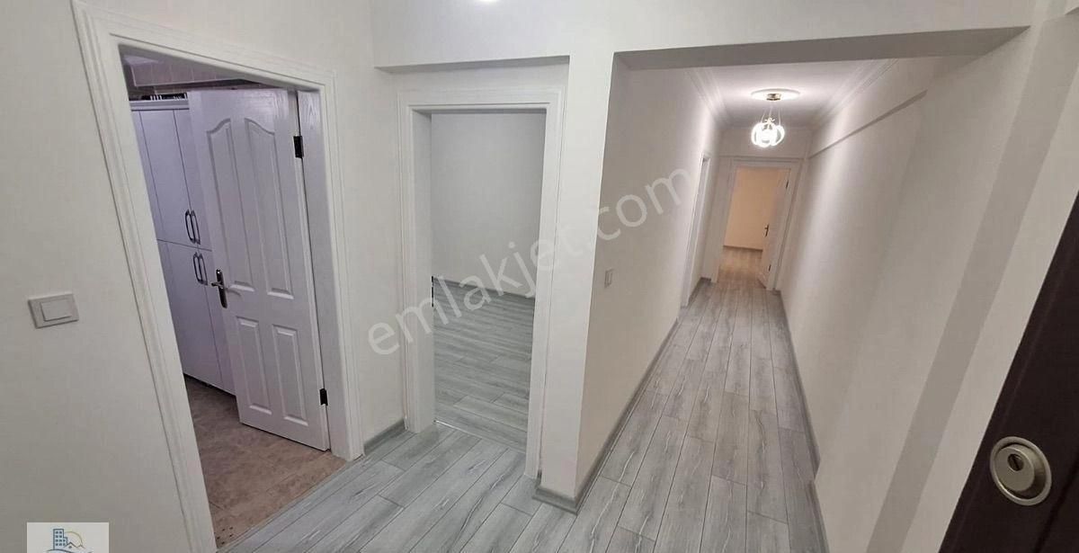 Yenimahalle’de Havuzlu Site İçerisinde Merkezde 3 + 1 Daire - Görsel 15