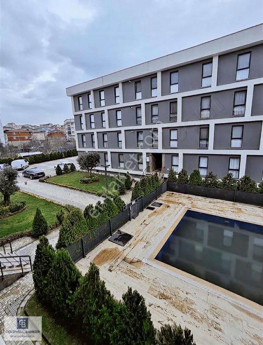 Sancaktepe Güvenlikli Site İçerisinde Satılık 2+1 Ferah Daire