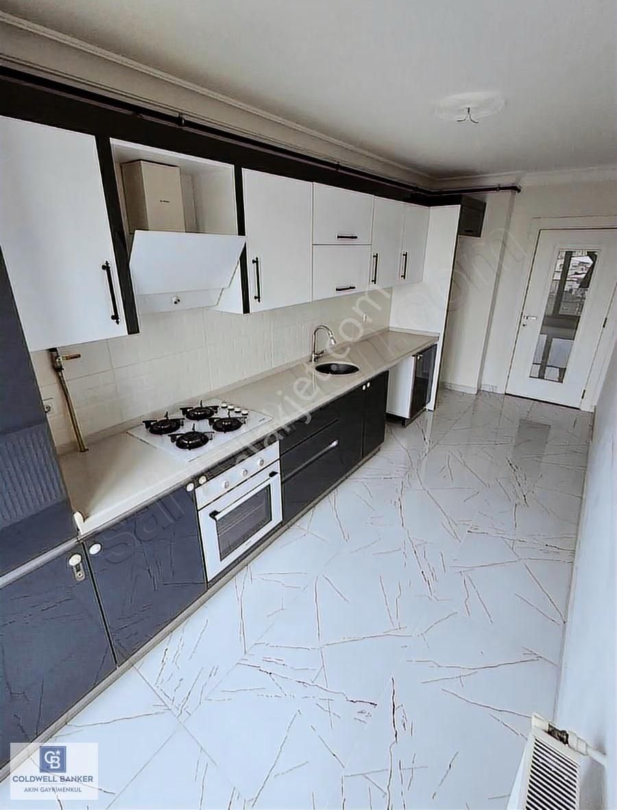 Sancaktepe Güvenlikli Site İçerisinde Satılık 2+1 Ferah Daire - Görsel 4