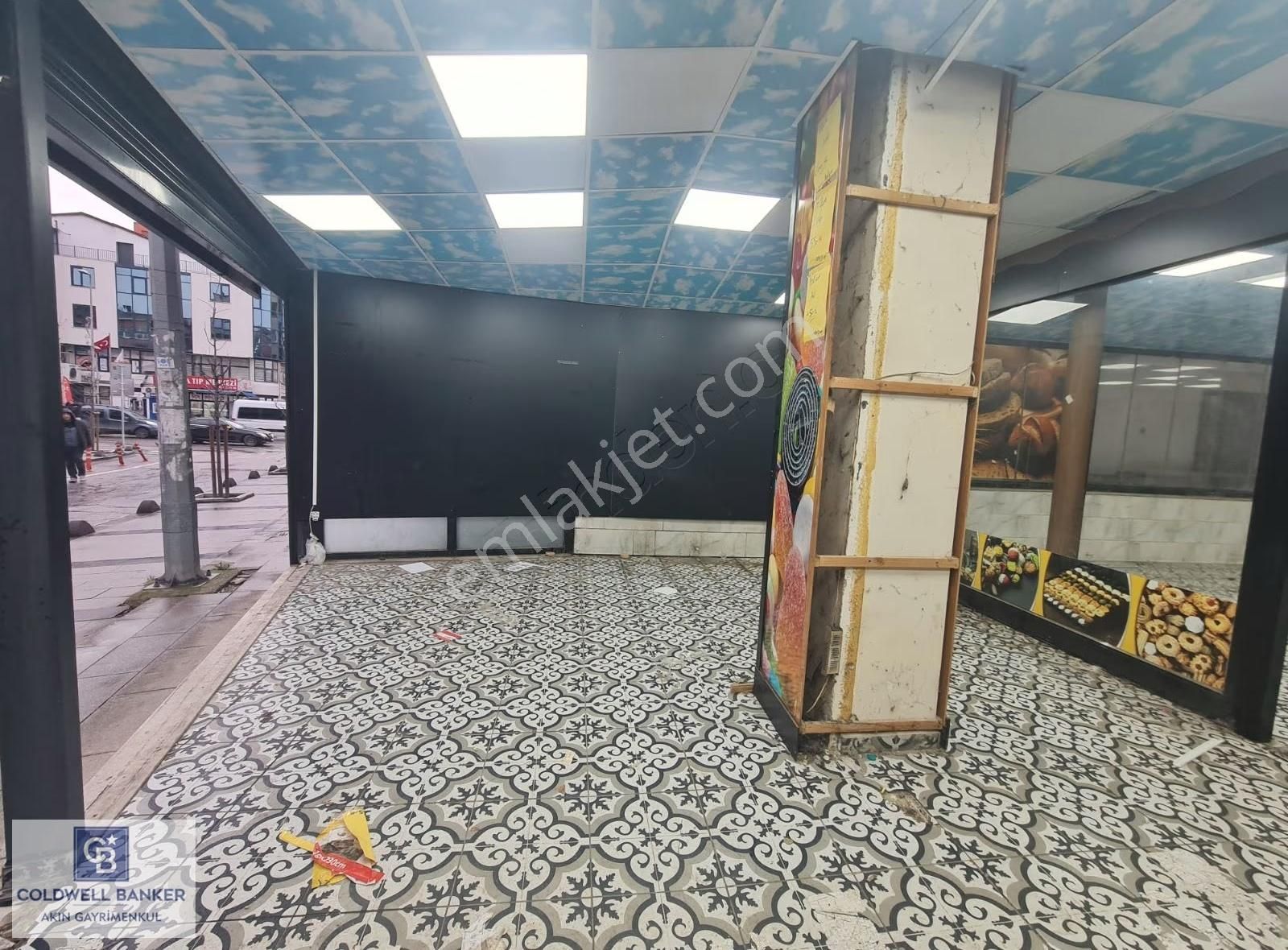 Sarıgazi Merkezde Kiralık İşyeri - Görsel 5
