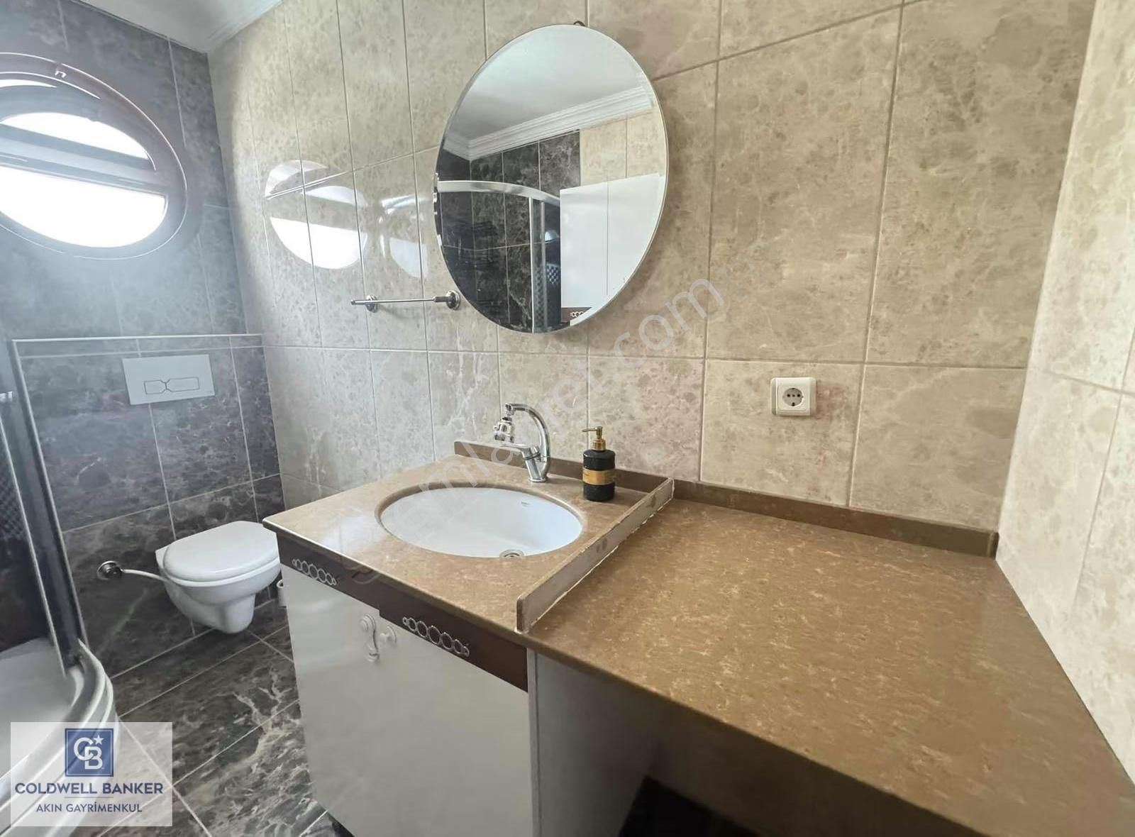 Sancaktepe Metroya Çok Yakın 2 Ayrı Satılık Çatı Dubleks Daire - Görsel 4