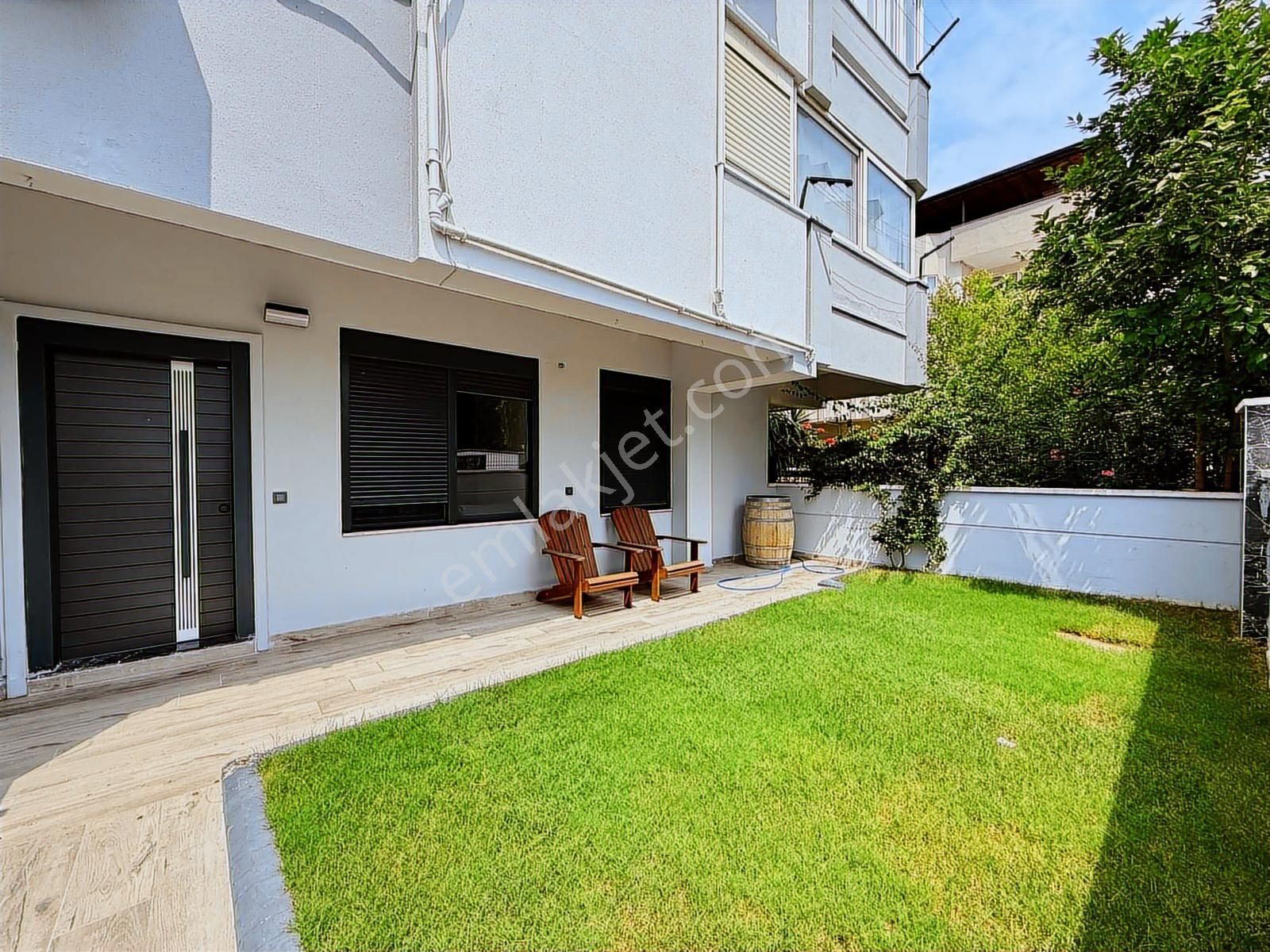 Çağlayan Barınaklarda Müstakil Bahçeli 1+1 Satılık Daire