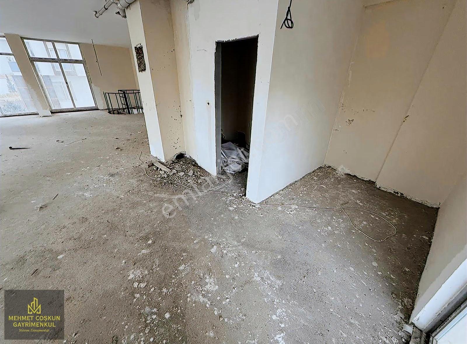 100.yılda İskanlı Ana Caddeye Yakın Xxl Satılık İş Yeri - Görsel 6