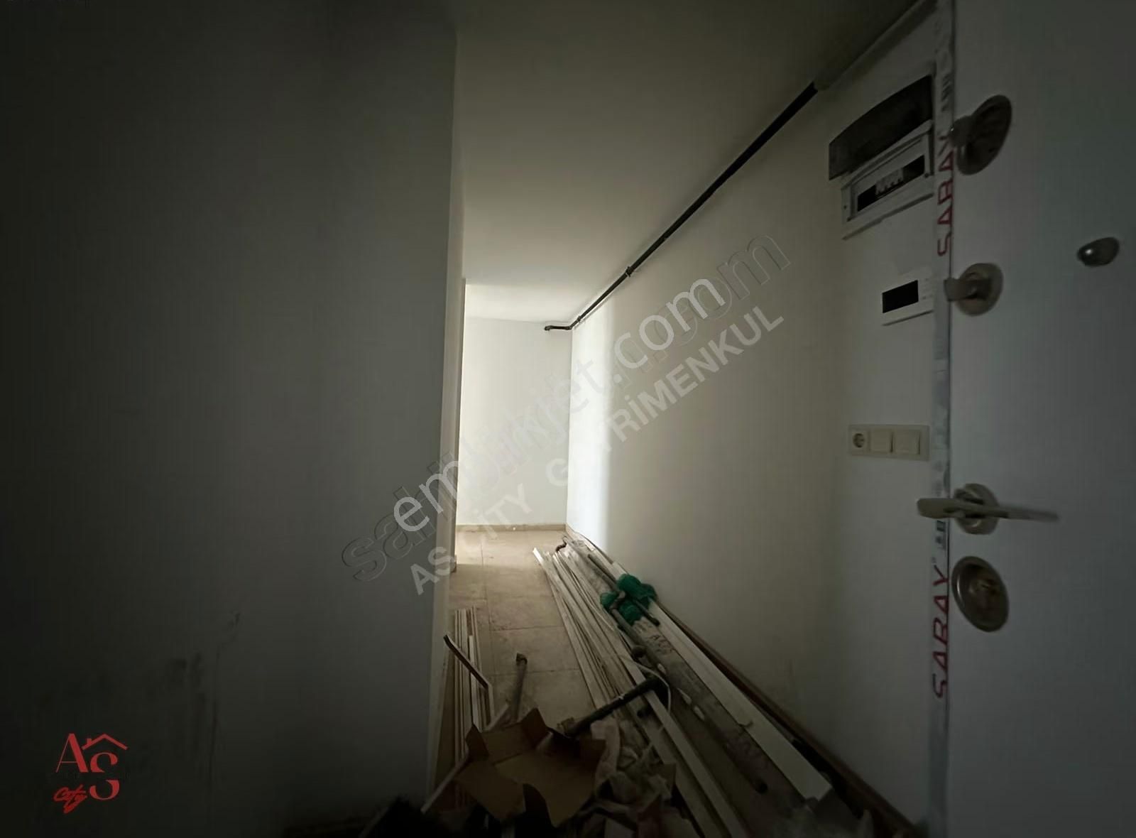 Bahçeşehir Royal Sitesinde Geniş 2+1 Yatırımlık Daire - Görsel 21