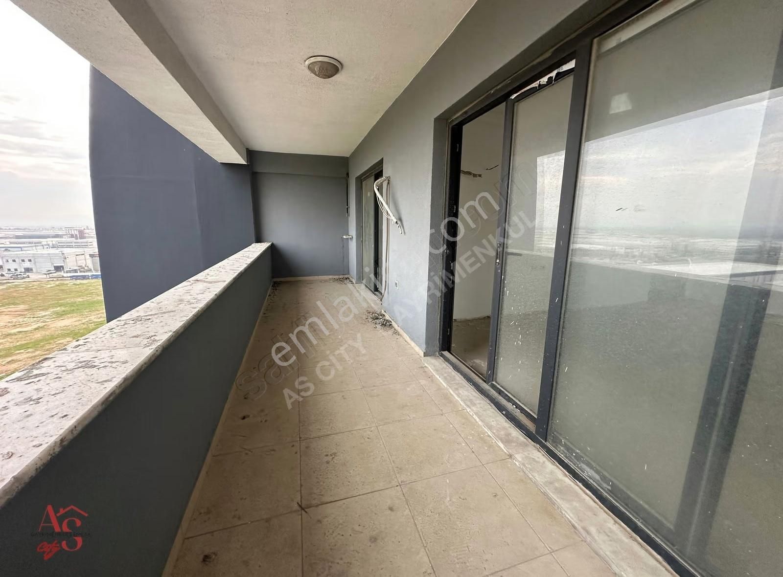 Bahçeşehir Royal Sitesinde Geniş 2+1 Yatırımlık Daire - Görsel 24